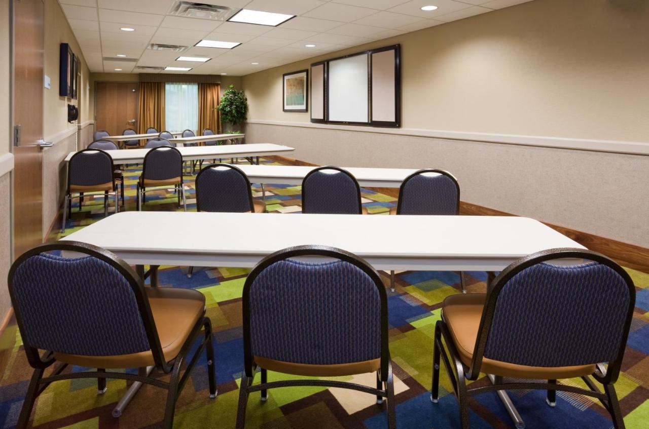 Holiday Inn Express Hotel & Suites Mankato East By Ihg Esterno foto